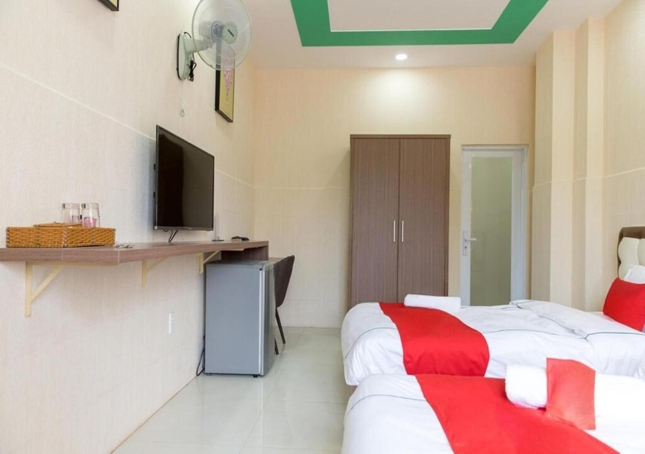 Bros Hotel Хошимин Экстерьер фото